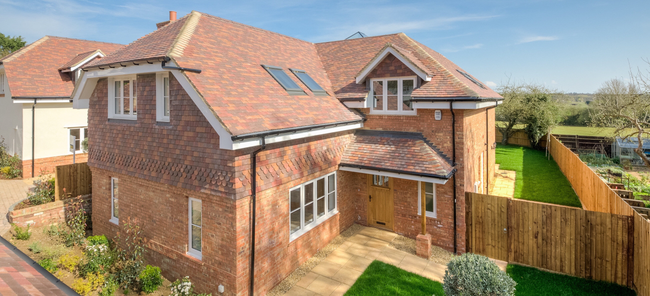 favell homes banner 1